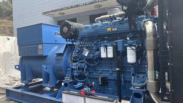 云南發(fā)電機(jī)組生產(chǎn)廠家——柴油發(fā)電機(jī)組油耗受哪些因素影響？